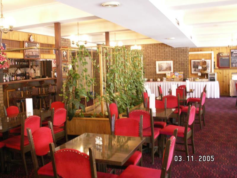 Albury Burvale Motor Inn Екстер'єр фото