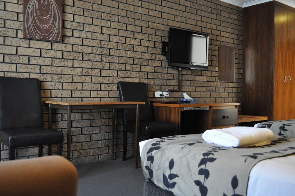 Albury Burvale Motor Inn Екстер'єр фото