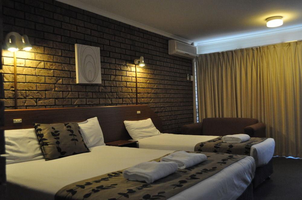 Albury Burvale Motor Inn Екстер'єр фото