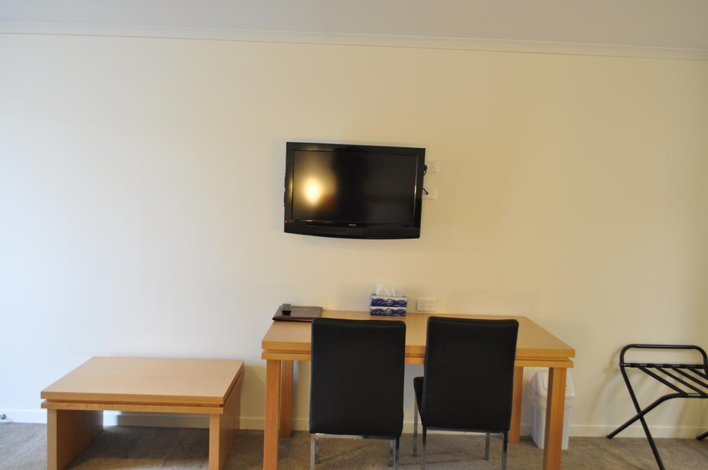 Albury Burvale Motor Inn Екстер'єр фото