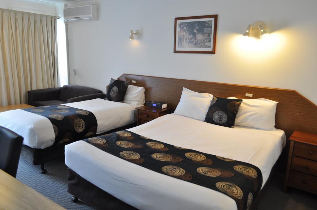 Albury Burvale Motor Inn Екстер'єр фото