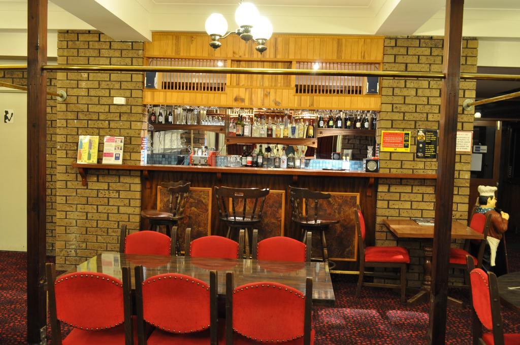 Albury Burvale Motor Inn Екстер'єр фото