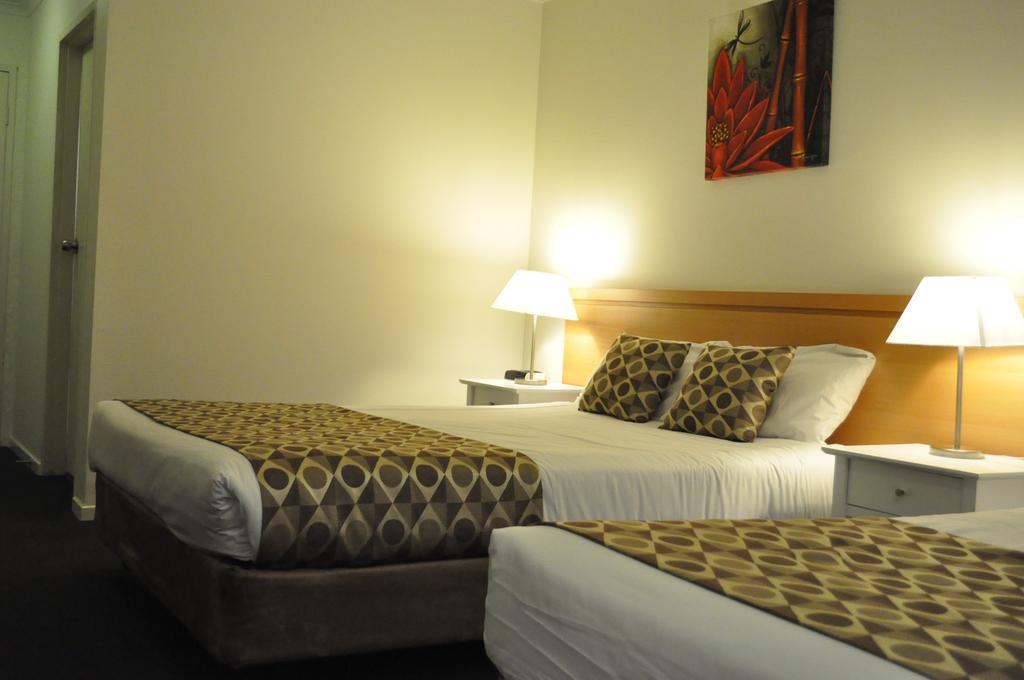 Albury Burvale Motor Inn Екстер'єр фото
