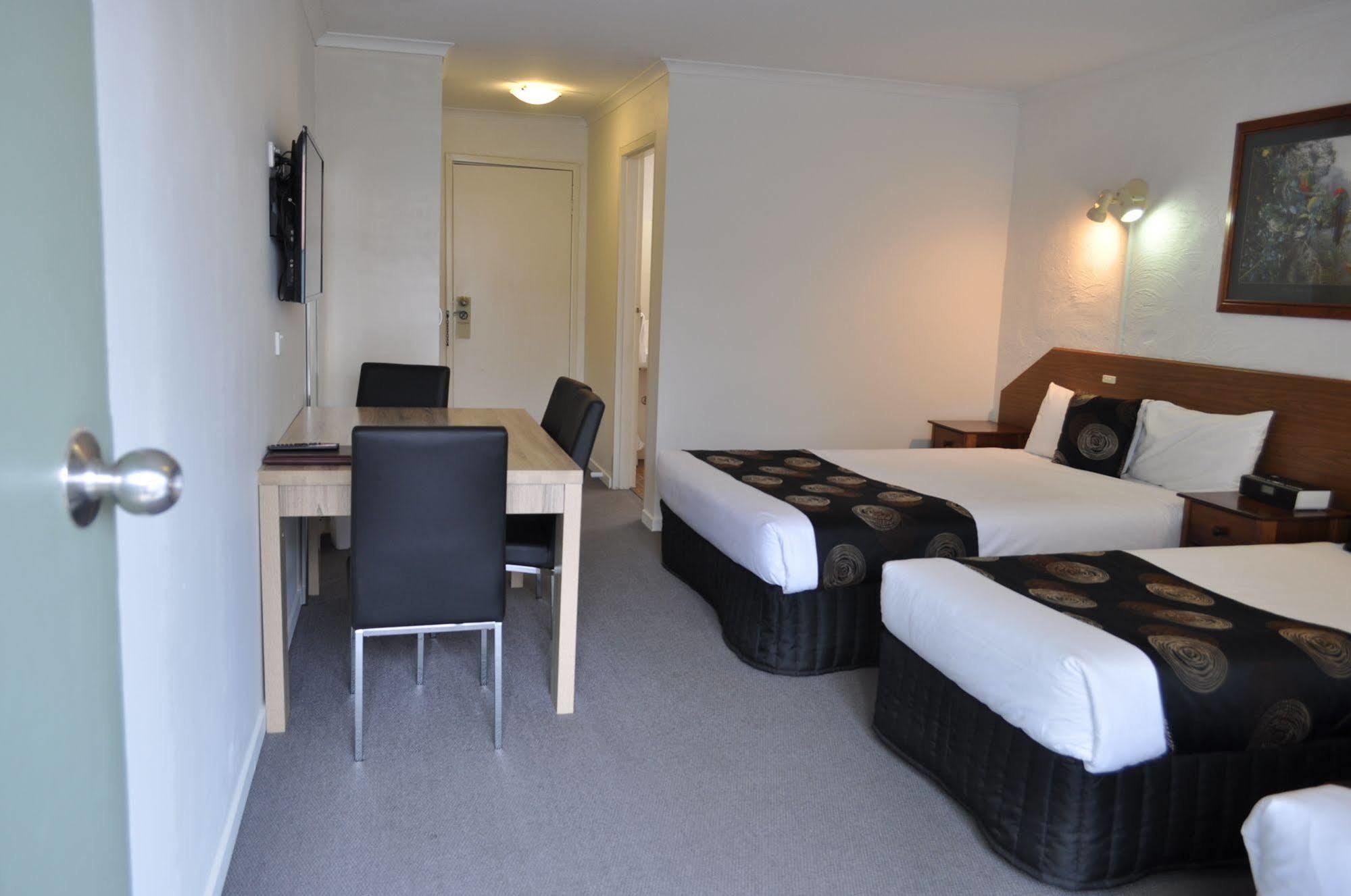 Albury Burvale Motor Inn Екстер'єр фото