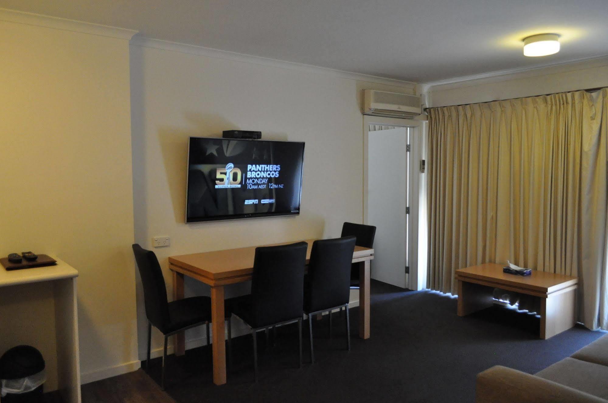 Albury Burvale Motor Inn Екстер'єр фото